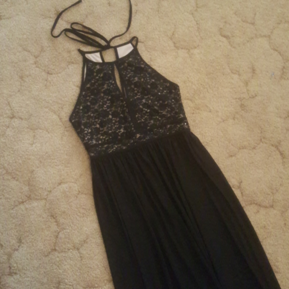 Black lace Nightway dress maxi